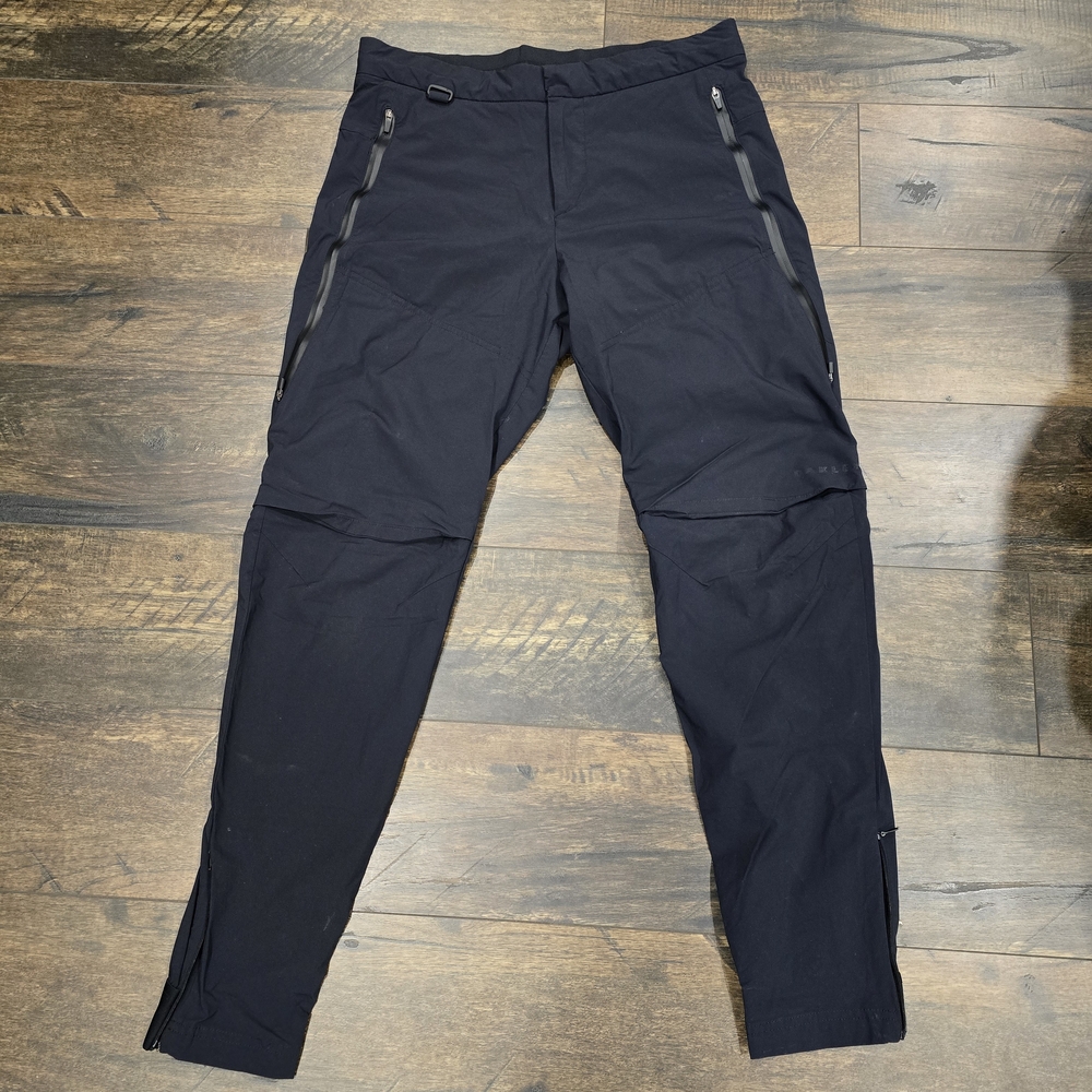 Oakley Men's Black Cargo Pants